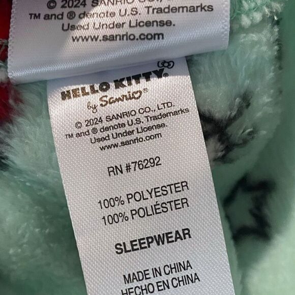 Hello Kitty “Christmas Trees” Fuzzy Soft Touch Pajama Pants Womens size Large - Picture 11 of 12